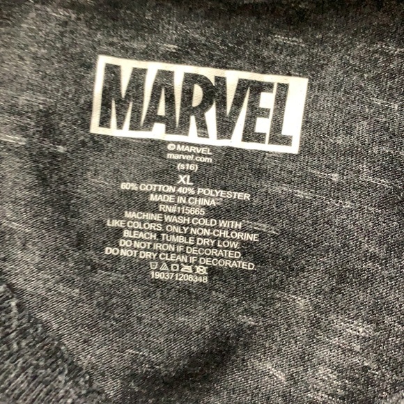 Marvel Punisher Thermal Longsleeve Gray Tee - Picture 4 of 4